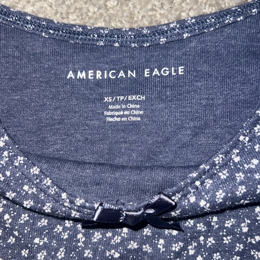Floral Navy Blue American Eagle Women's Top - Picture 3 of 3